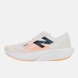 Tênis New Balance Feminino FuelCell Rebel v4