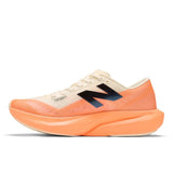Tênis New Balance Feminino FuelCell Rebel v4