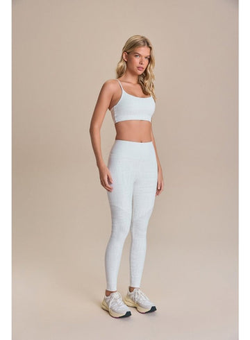 Top Live! Feminino Curve