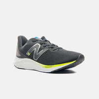 Tênis New Balance Masculino Fresh Foam Arishi V4