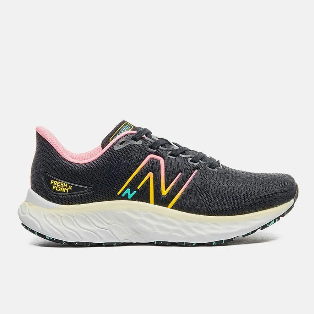 Tênis New Balance Feminino Evoz V3