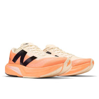 Tênis New Balance Feminino FuelCell Rebel v4
