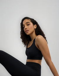 Top New Balance Feminino Essential Train