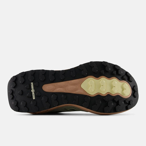 Tênis New Balance Feminino Fresh Foam Garoé V2